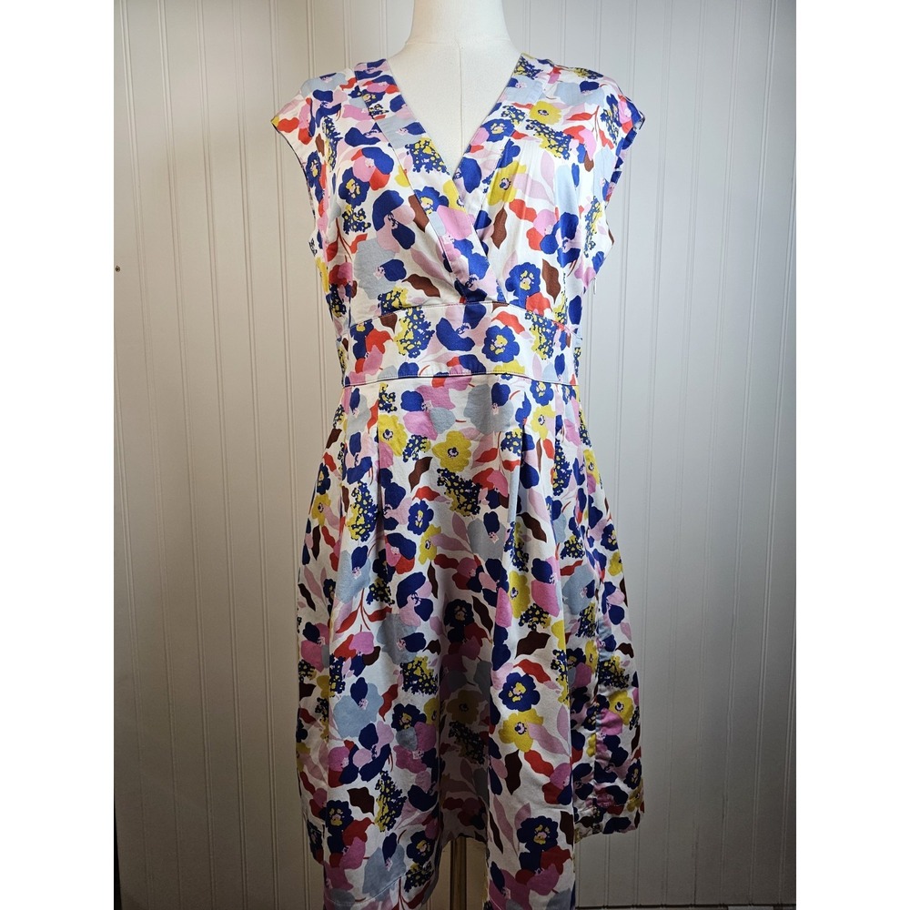 Boden Clemmie Floral Ivory‎ Peony Burst Faux Wrap Fit and Flare Dress Women's 6L